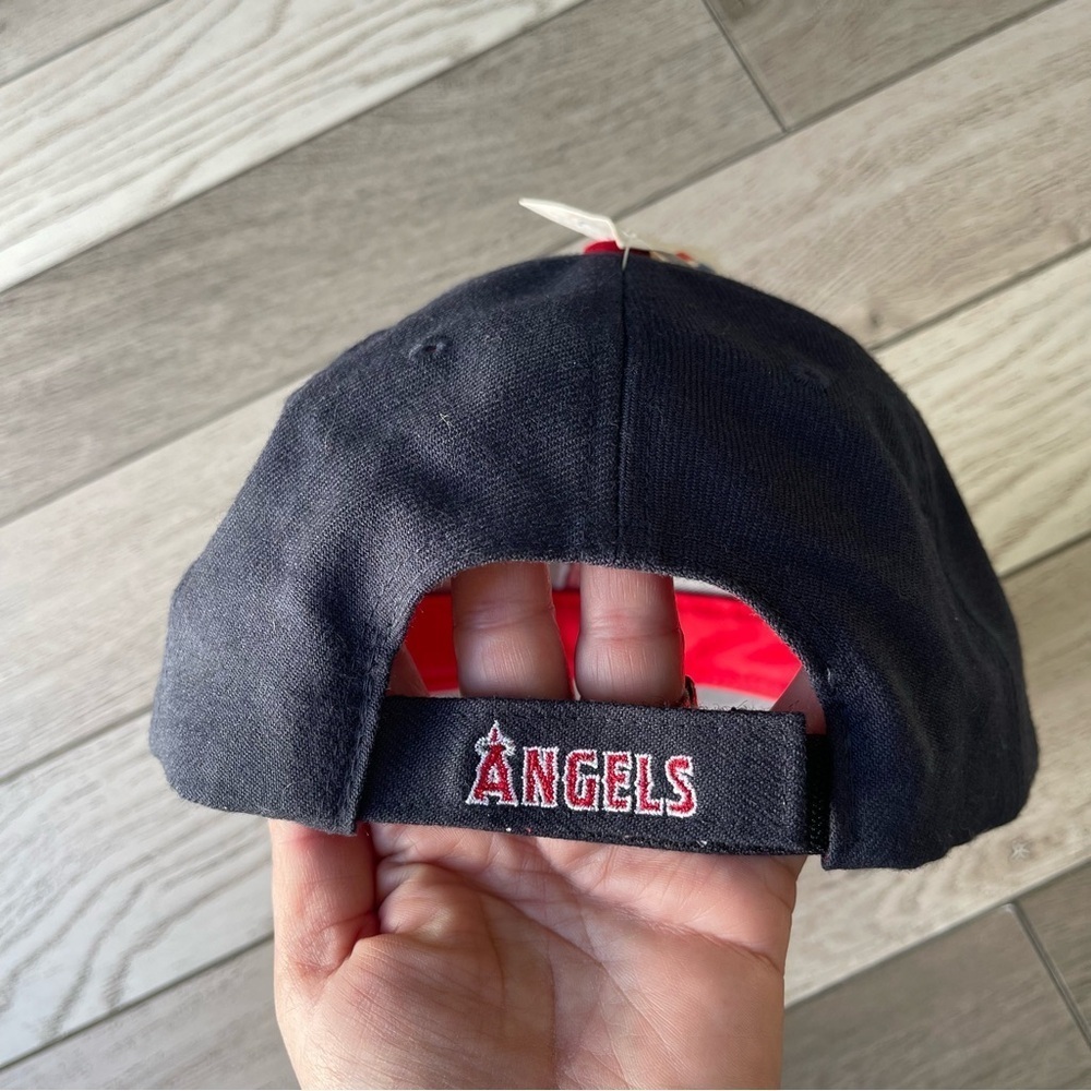 Angels Hat - Picture 4 of 5